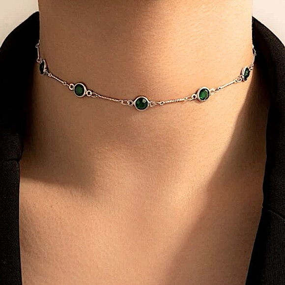 Handmade Emerald Green Silver Zircon Choker - Picture 1 of 5